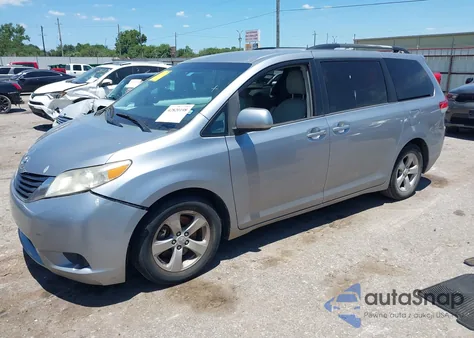 2013 Toyota Sienna Le V6 8 Passenger from USA, damaged, VIN 5TDKK3DC5DS329370